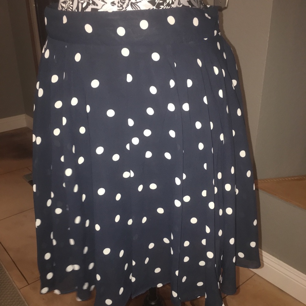 Flowy polka dot summer skirt
